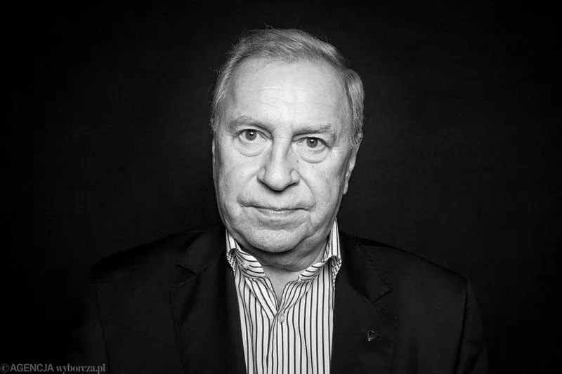Kogo grał Stuhr w polityce — kim była jego postać?