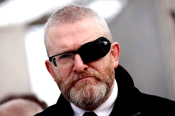 Kto tu rządzi? Grzegorz Braun o buncie, suwerenności i politycznych kontrowersjach
